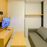 Good And Homey 1Br At Gold Coast Apartment By Travelio
